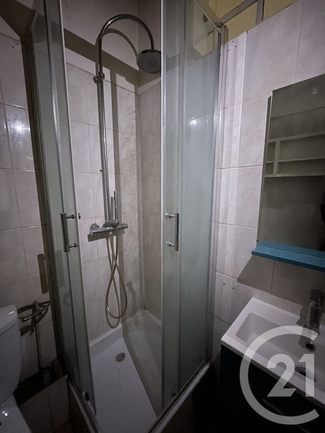 Appartement F4 à vendre - 4 pièces - 75.0 m2 - GUISE - 02 - PICARDIE - Century 21 Agence Du Fort