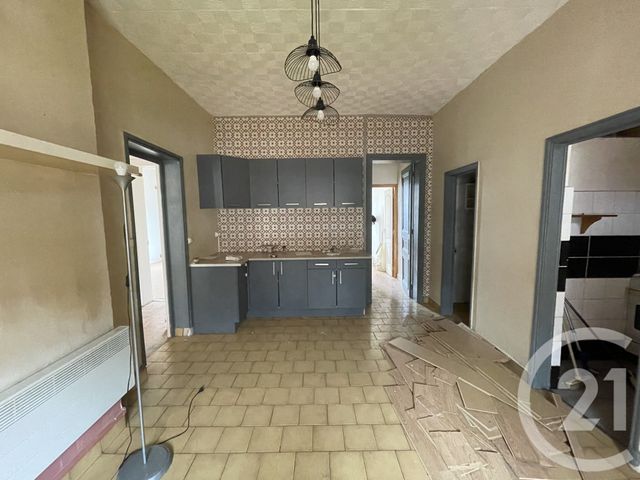 Appartement F4 à vendre - 4 pièces - 75.0 m2 - GUISE - 02 - PICARDIE - Century 21 Agence Du Fort