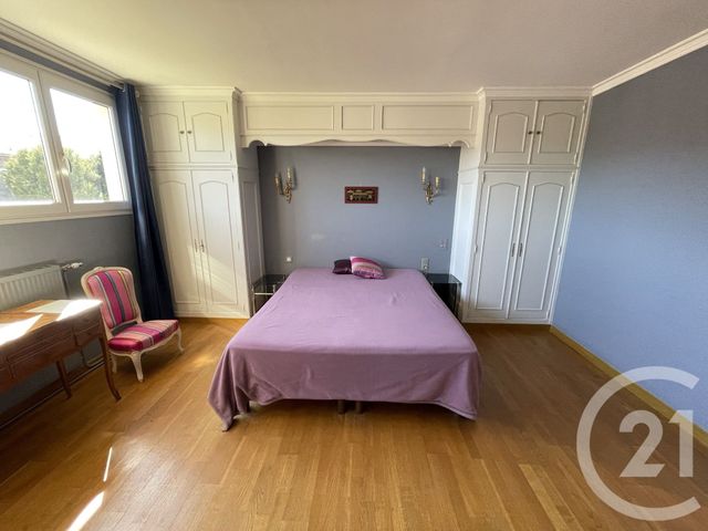 maison à vendre - 8 pièces - 245.0 m2 - GUISE - 02 - PICARDIE - Century 21 Agence Du Fort