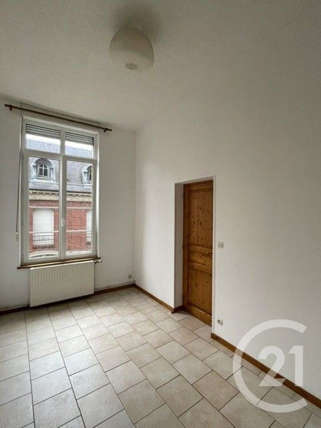 Appartement à louer - 2 pièces - 40.0 m2 - GUISE - 02 - PICARDIE - Century 21 Agence Du Fort