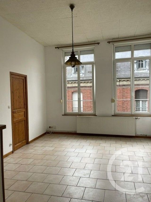 Appartement à louer - 2 pièces - 40.0 m2 - GUISE - 02 - PICARDIE - Century 21 Agence Du Fort