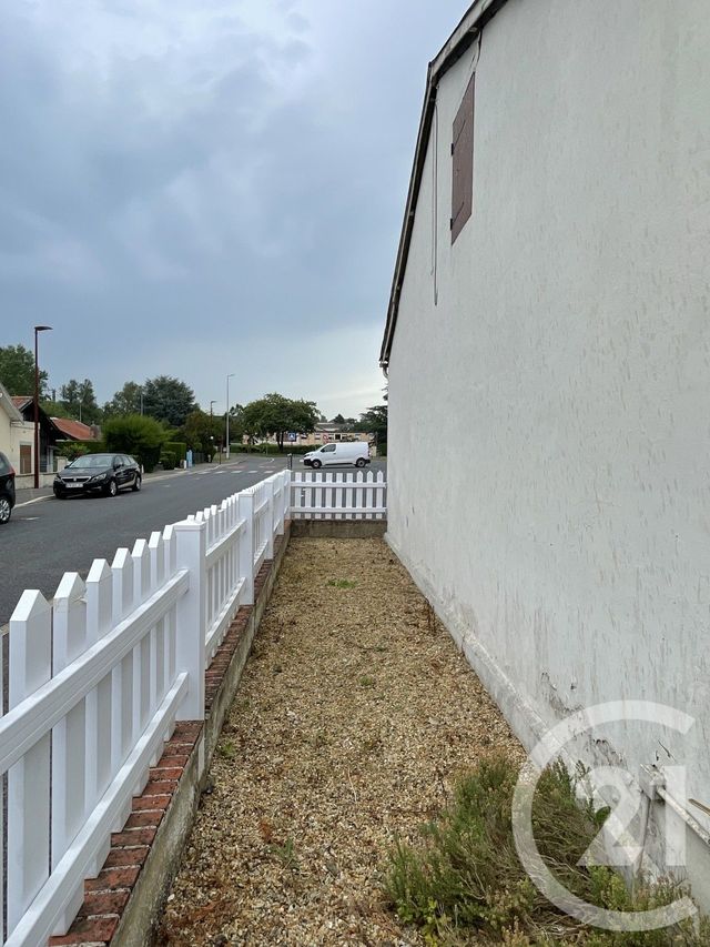 maison à vendre - 3 pièces - 65.89 m2 - GUISE - 02 - PICARDIE - Century 21 Agence Du Fort