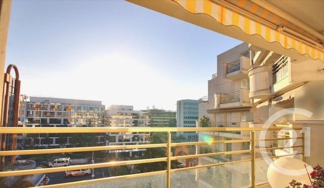 Appartement F3 à vendre LEVALLOIS PERRET