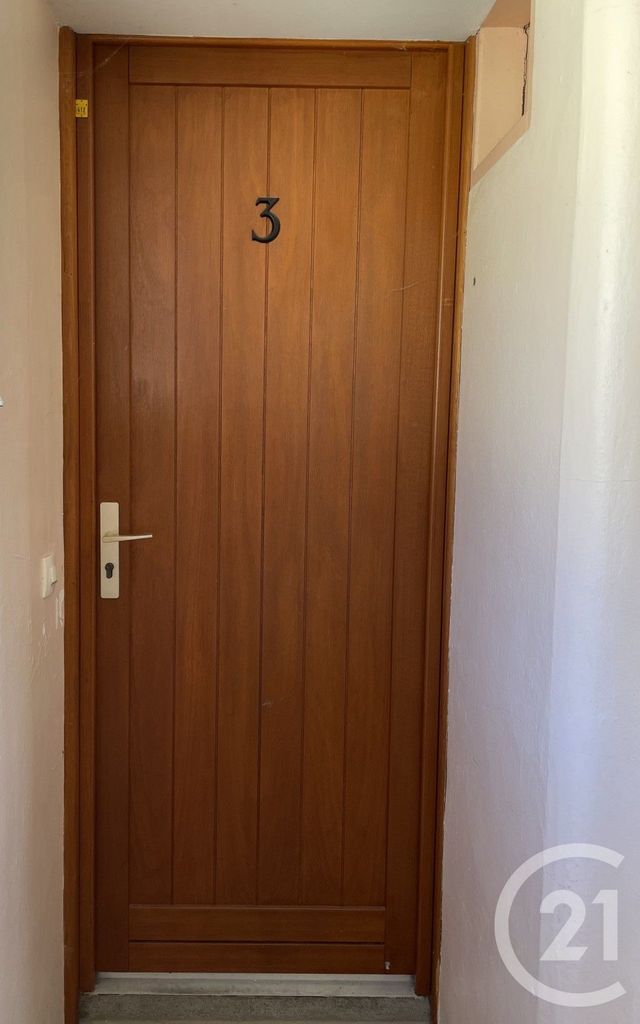 Afficher la photo en grand immeuble à vendre - 350.0 m2 - GUISE - 02 - PICARDIE - Century 21 Agence Du Fort