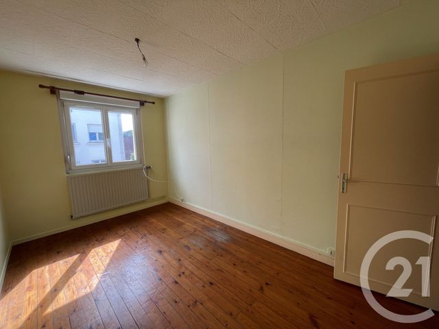 Afficher la photo en grand immeuble à vendre - 350.0 m2 - GUISE - 02 - PICARDIE - Century 21 Agence Du Fort