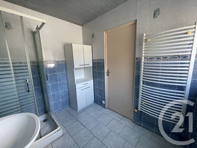 Afficher la photo en grand immeuble à vendre - 350.0 m2 - GUISE - 02 - PICARDIE - Century 21 Agence Du Fort