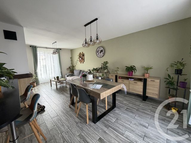 maison à vendre - 5 pièces - 82.0 m2 - GUISE - 02 - PICARDIE - Century 21 Agence Du Fort
