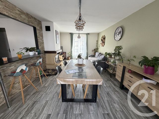 maison à vendre - 5 pièces - 82.0 m2 - GUISE - 02 - PICARDIE - Century 21 Agence Du Fort