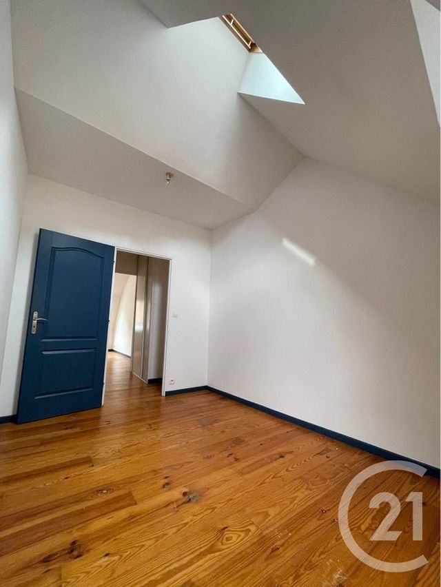 Afficher la photo en grand maison à louer - 4 pièces - 70.0 m2 - GUISE - 02 - PICARDIE - Century 21 Agence Du Fort