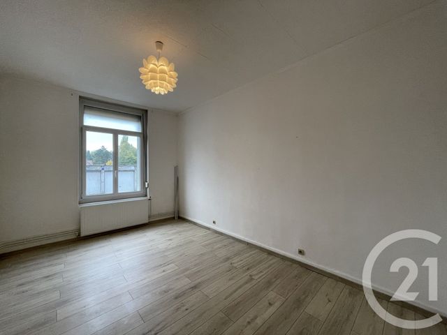 Appartement F4 à vendre - 4 pièces - 97.0 m2 - GUISE - 02 - PICARDIE - Century 21 Agence Du Fort