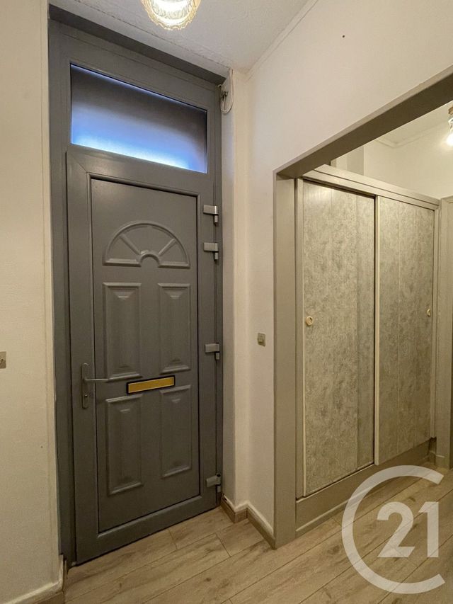 Appartement F4 à vendre - 4 pièces - 97.0 m2 - GUISE - 02 - PICARDIE - Century 21 Agence Du Fort