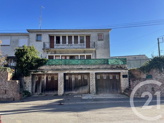 maison à vendre - 7 pièces - 177.0 m2 - GUISE - 02 - PICARDIE - Century 21 Agence Du Fort