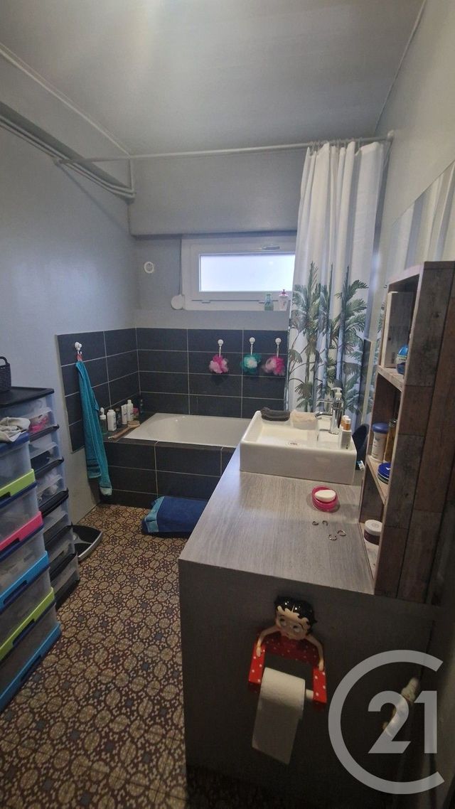 maison à vendre - 4 pièces - 127.21 m2 - LE CATEAU CAMBRESIS - 59 - NORD-PAS-DE-CALAIS - Century 21 Agence Du Fort