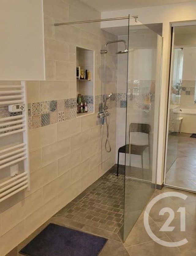 maison à vendre - 7 pièces - 215.0 m2 - GUISE - 02 - PICARDIE - Century 21 Agence Du Fort