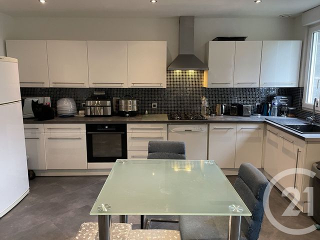 maison à vendre - 7 pièces - 215.0 m2 - GUISE - 02 - PICARDIE - Century 21 Agence Du Fort