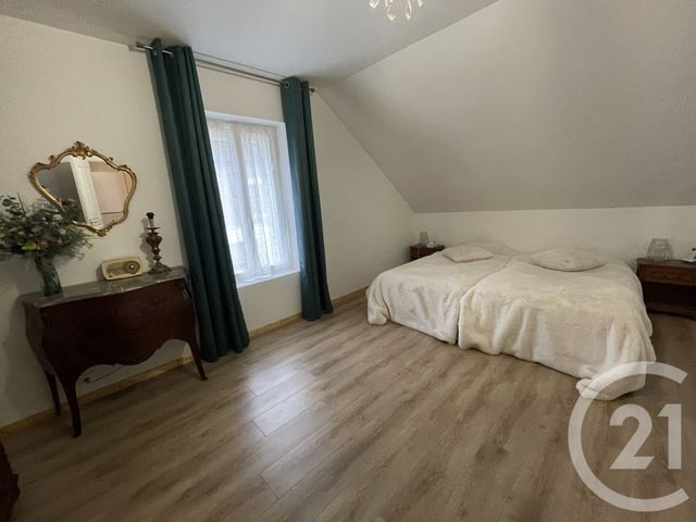 maison à vendre - 7 pièces - 215.0 m2 - GUISE - 02 - PICARDIE - Century 21 Agence Du Fort