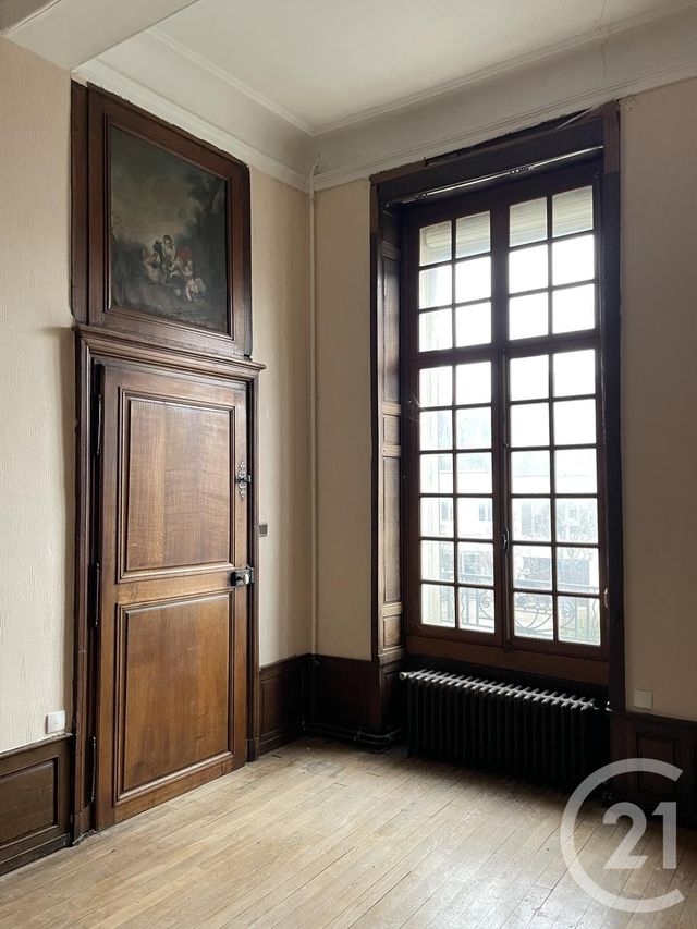 Afficher la photo en grand Appartement F4 à vendre - 6 pièces - 158.0 m2 - GUISE - 02 - PICARDIE - Century 21 Agence Du Fort